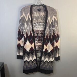American Eagle sweater jumper Women's size xs x-small Chevron Patterned Cardigan